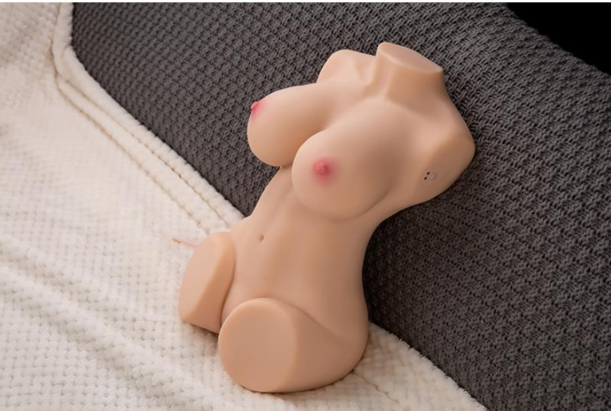 М'яка реалістична секс лялька-торс Wendy sucking  з 5 режимами вібрації та 5 режимами вакууму