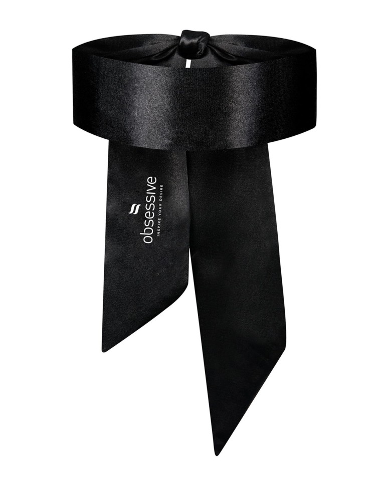 Атласная маска-повязка Obsessive Blindfold black One size, черная (мятая упаковка)
